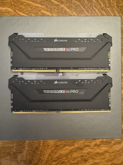 Corsair Vengeance RGB Pro 32GB (2x16GB) RAM DDR4 3600MHz CMW32GX4M2D3600C18
