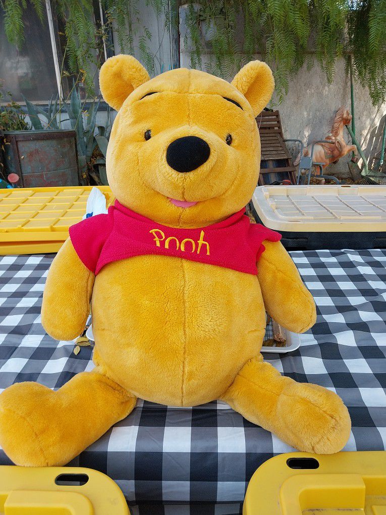 Giant Winnie The Pooh 