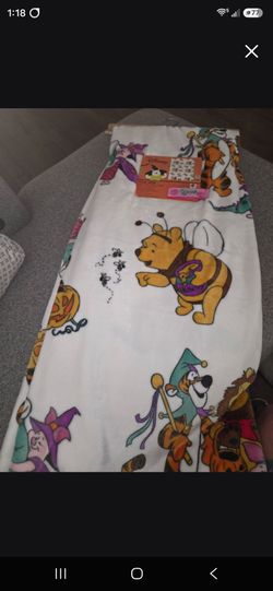 Winnie The Pooh Halloween Blanket 🎃