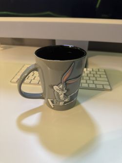 Vintage Six Flags Looney Tunes 3D Mug