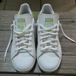 The Muppets x adidas Stan Smith Kermit The Frog Disney