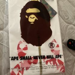Bape Tee Brand New Size Medium (ACTUALLY 20$)