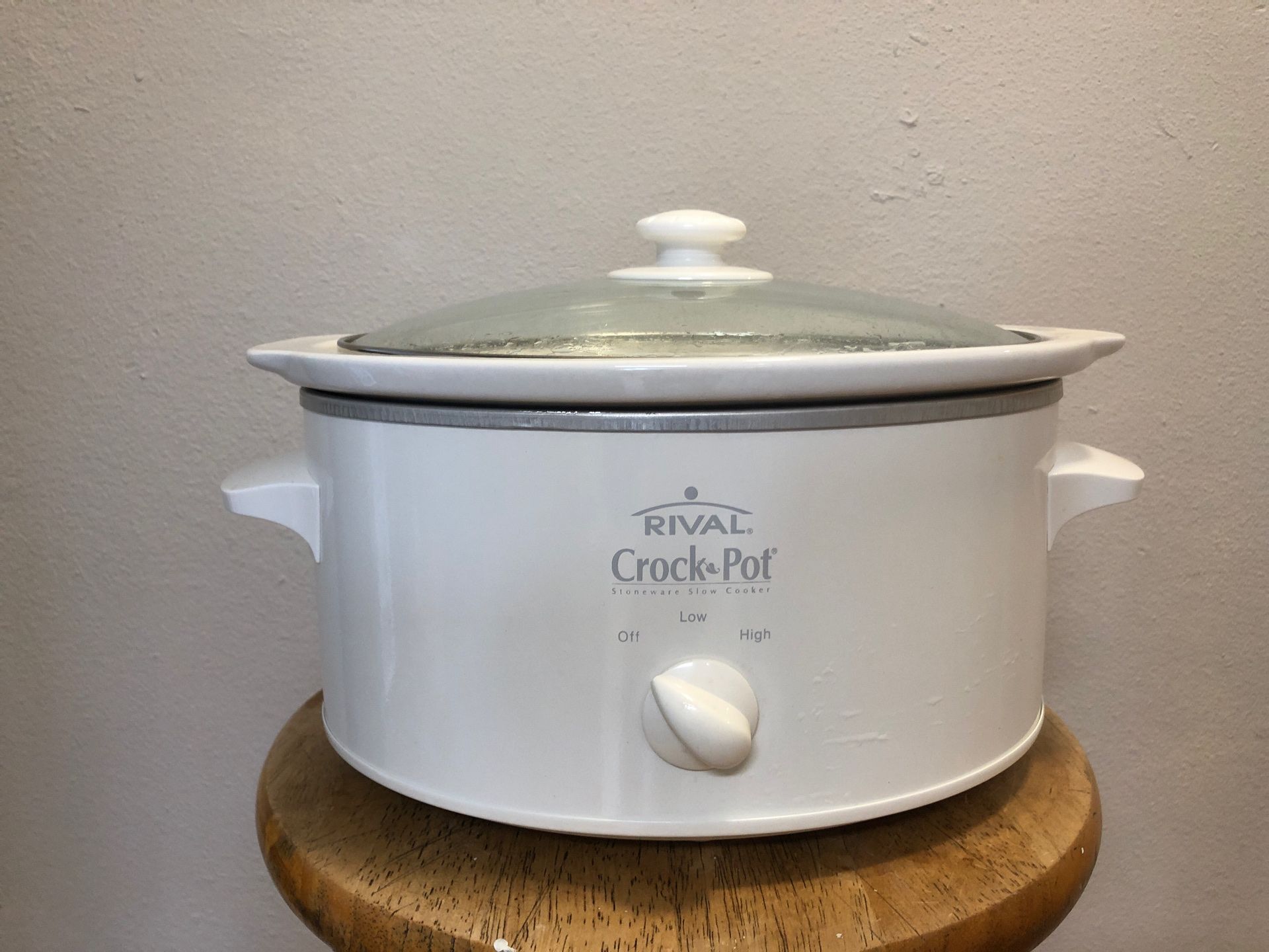 Rival Crock Pot — 3 Quarts