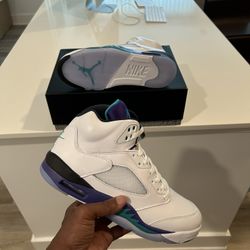 Jordan 5 Grape 2025 Size 10.5 With Receipt 