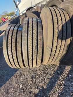 Semi Trailer tires 295 75 22.5