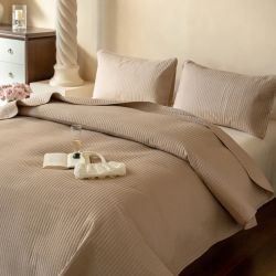 3 pieces per set quilt set 1 quilt and 2 pillow cases
