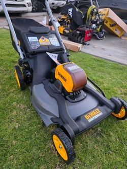 DEWALT 60V FLEXVOLT BRUHLESS CORDLESS 21-IN LANW MOWER TOOL ONLY NEW