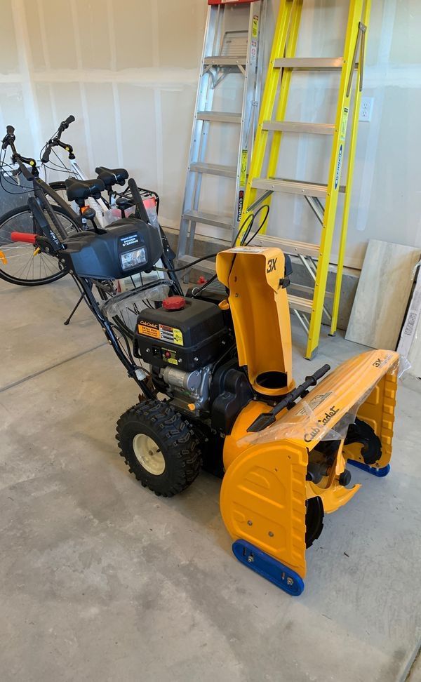 Cub Cadet Snow Blower 3 x 26” Three Stage Never Used for Sale in