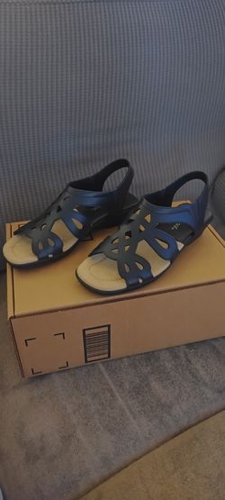 Easy Street Woman's Heeled Sandal Size 8