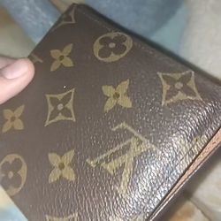 Louis Vuitton  Mens Wallet 