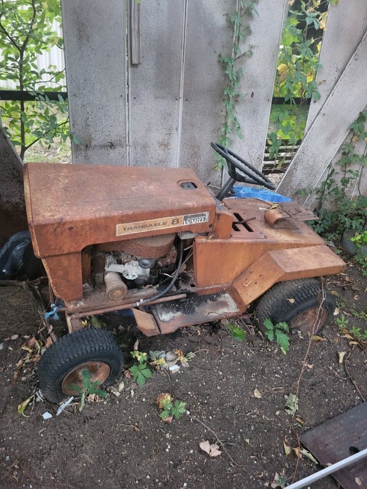 Tractor Lawnmower 