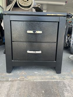 Queen Size Bedroom Set