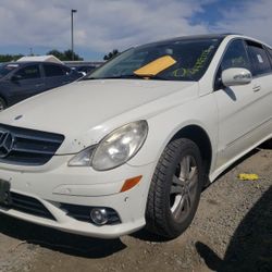 Parts are available from 2 0 0 9 Mercedes-Benz  R 3 5 0  