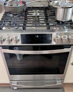 GE Gas Range