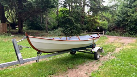 Dual station rowing skiff