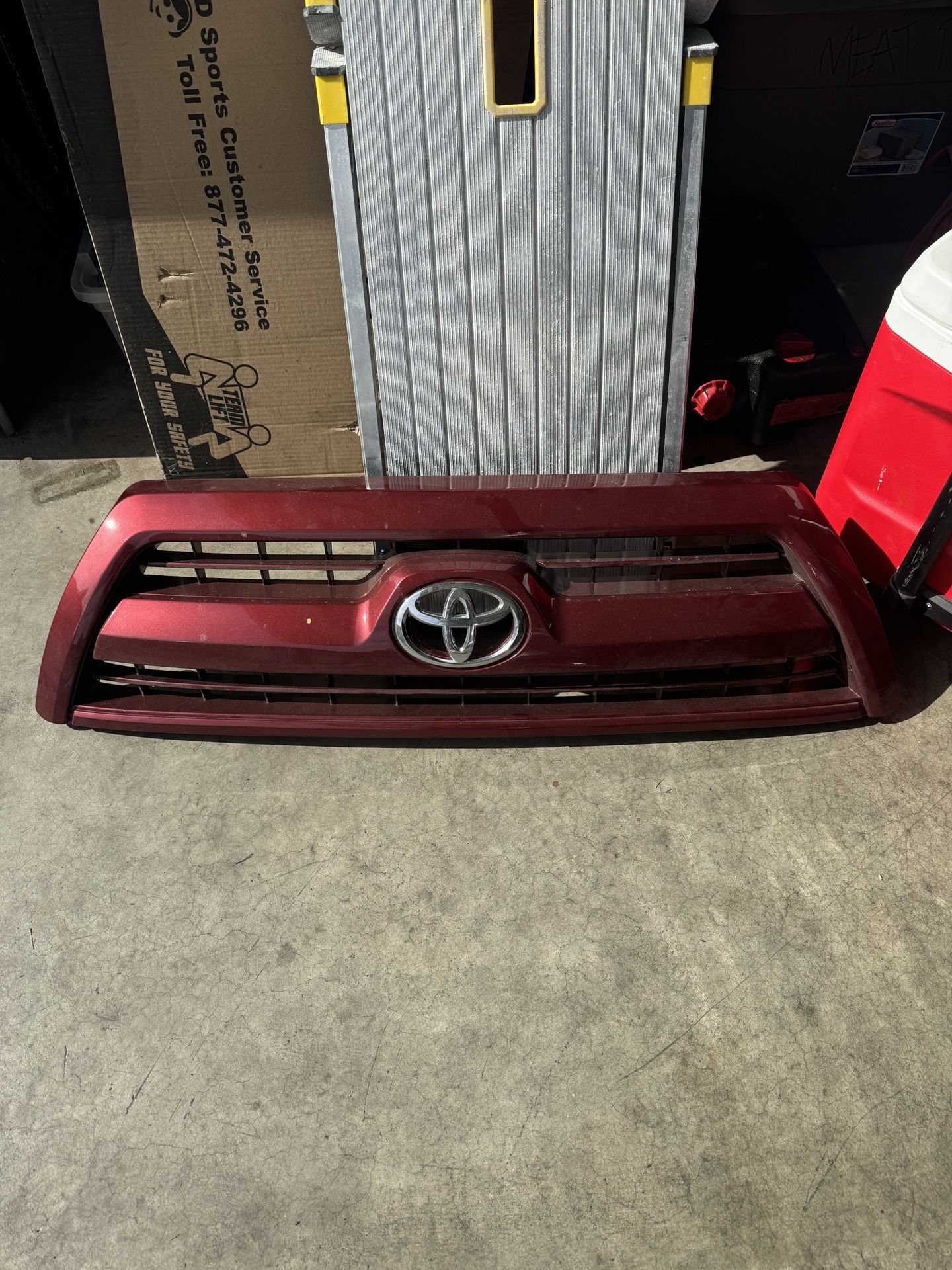 06 4Runner Front Grille