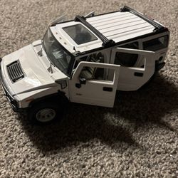 Hummer Model Car Display 