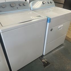 Whirlpool Washer And Dryer Set