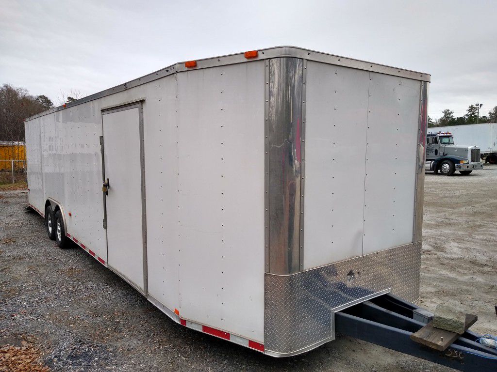 Haulmark32 ft enclosed trailer