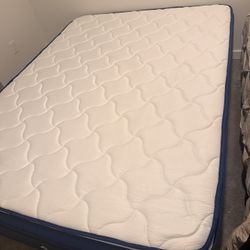 Queen Mattress + Box Spring Set – Like New Condition 