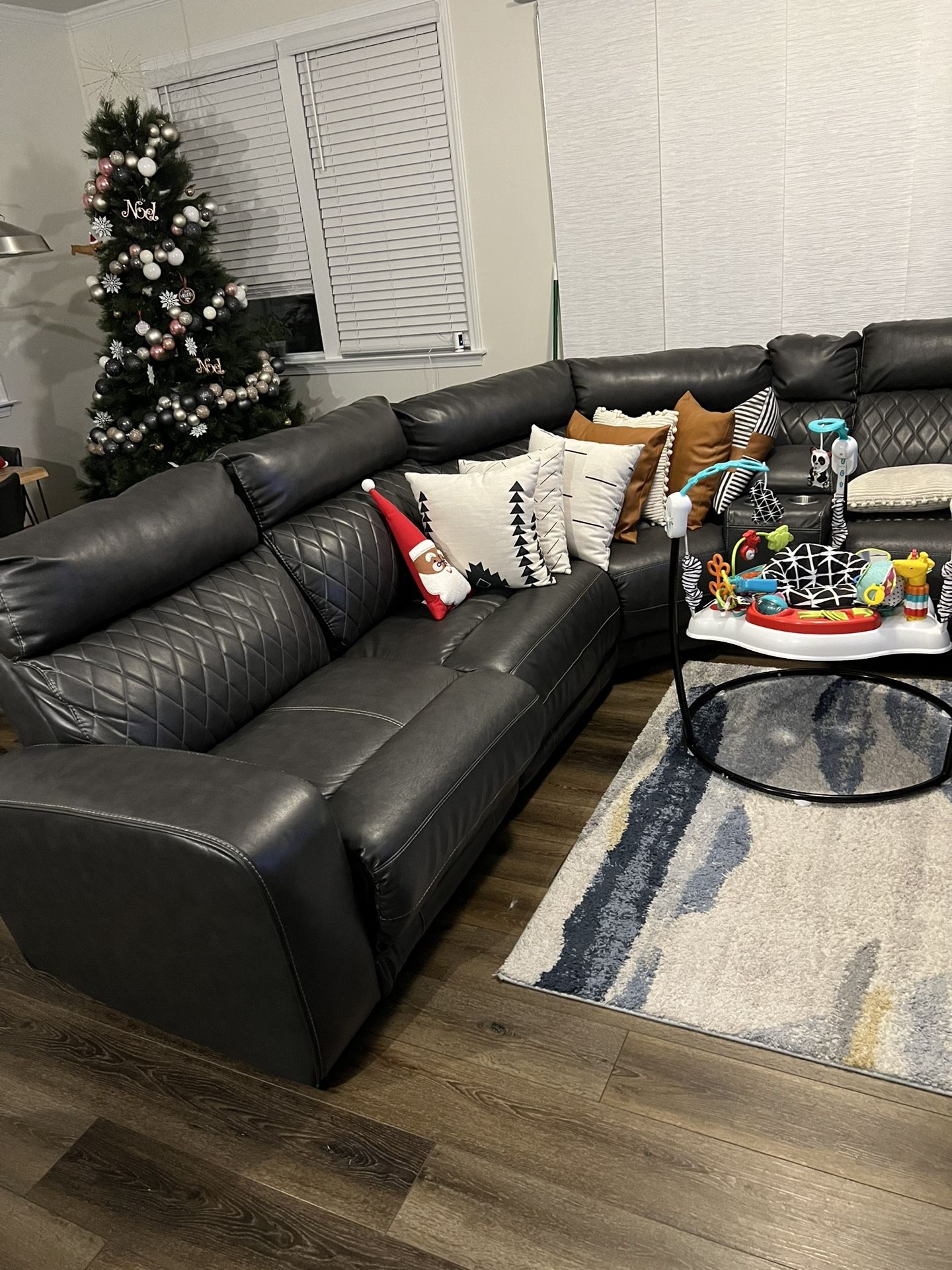 Ashley Furniture six Piece sectional