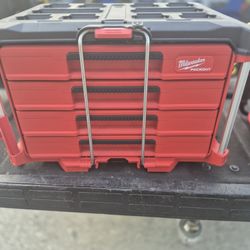 Milwaukee Dolly and Lockable 4 Drawer Tool Chest 