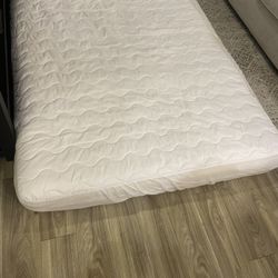 Full Size Floor Futon Mattress Folding- Covered 