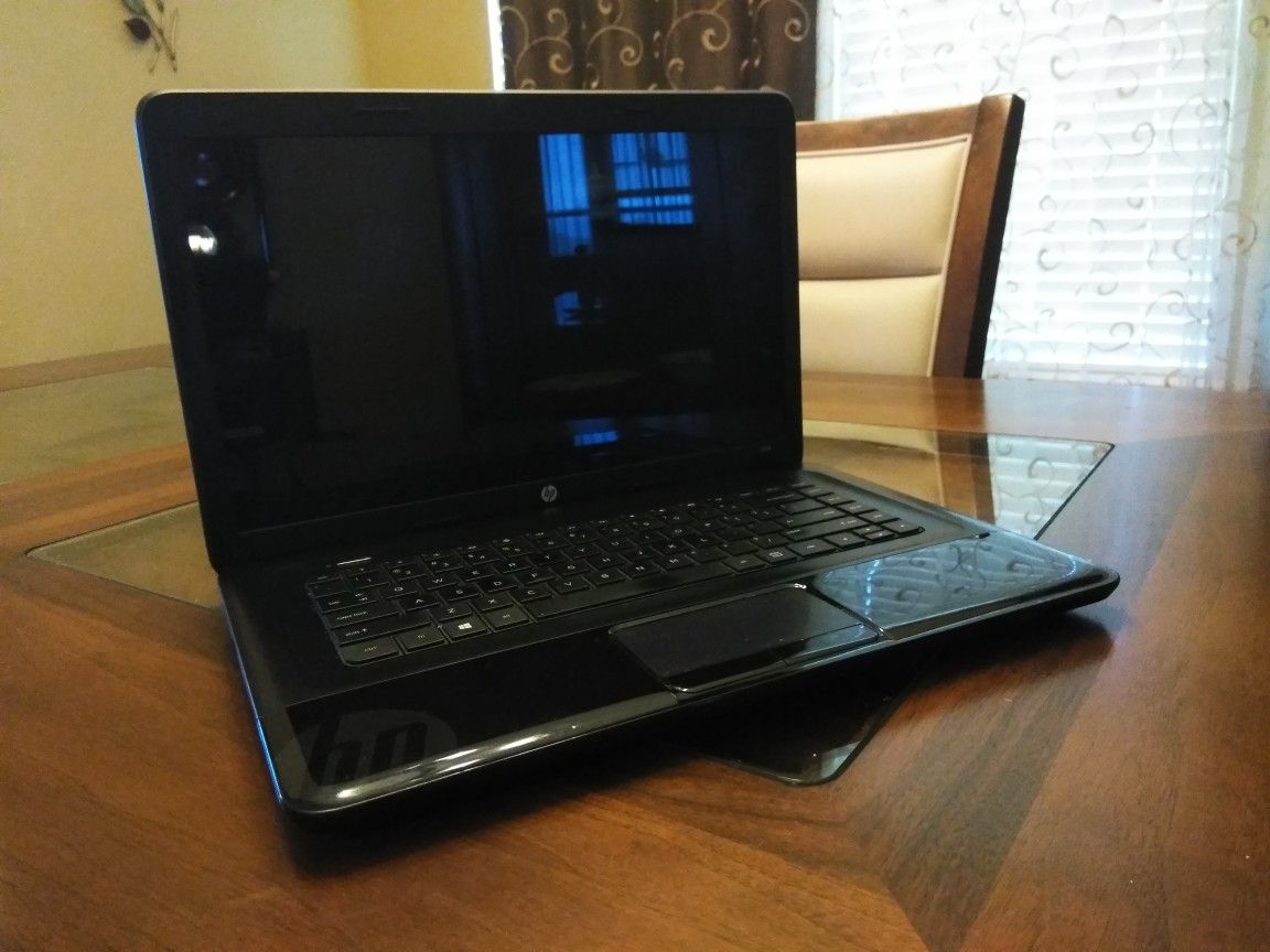 HP 2000 Notebook PC