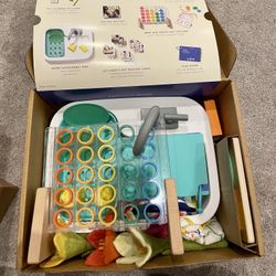 Lovevery The Helper Play Kit 