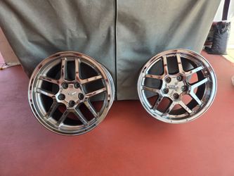 set of 4 corvette rims,