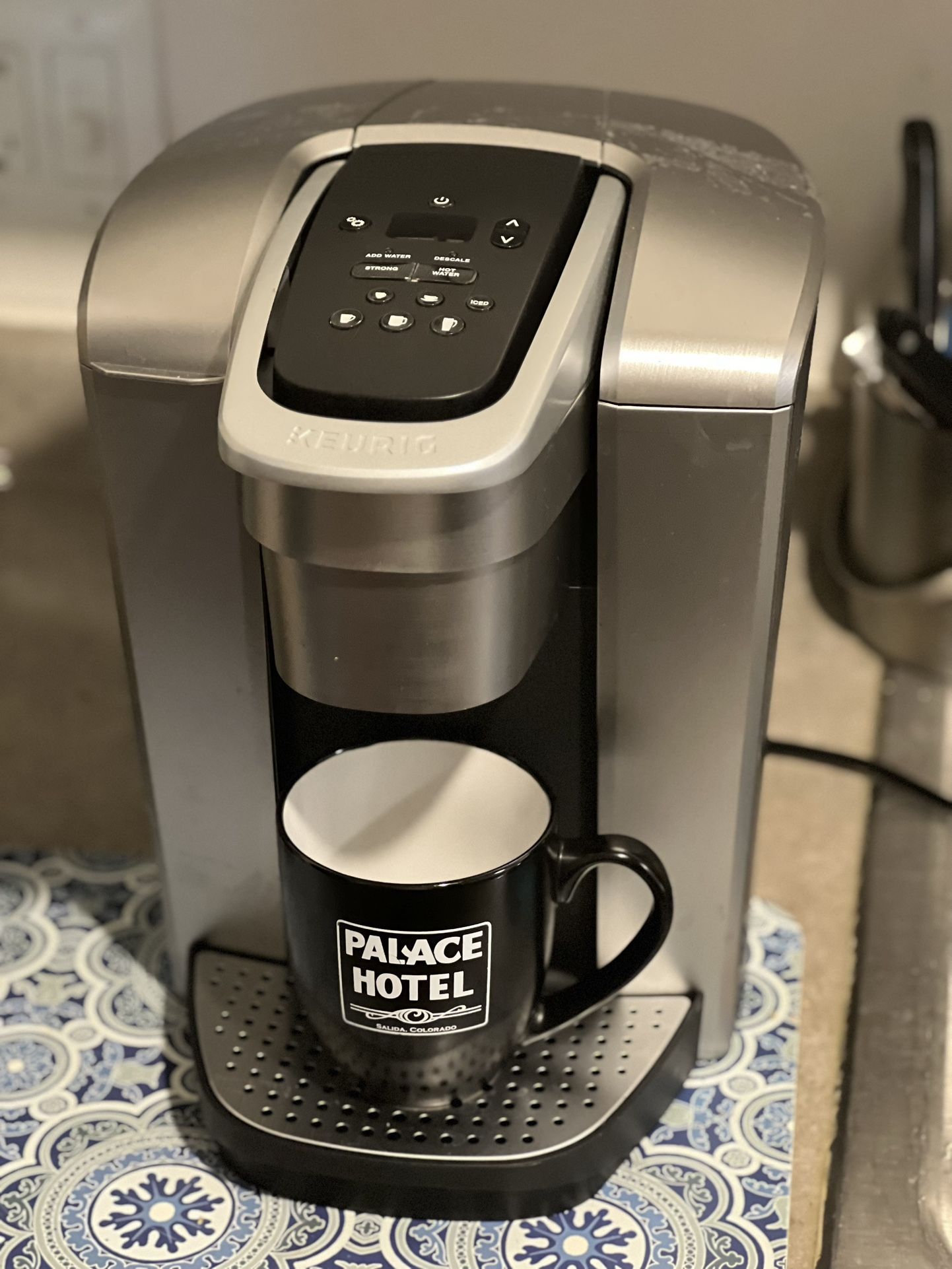 Keurig K-Elite K90 Single K-Cup Pod Coffee Maker Brushed Silver