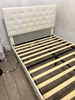 Cama tamaño Queen