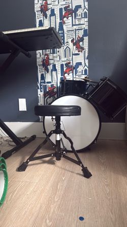 toddler drum set used
