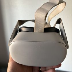 Meta Quest 2 (no charger)