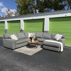 City Furniture Veronica Gray 4-Piece Sectional Couch Sofa