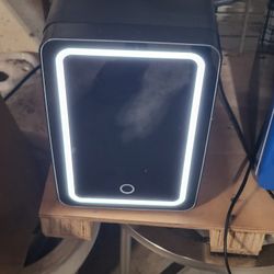 Mini FRIDGE (One Vintage)