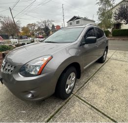 2015 Nissan Rogue -