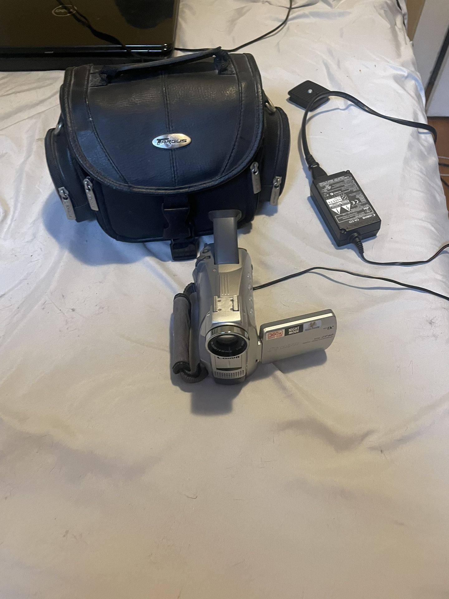 Canon Zr60 Mini Digital Camcorder