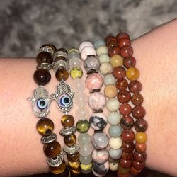 Bracelets 