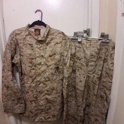 Marine CAMEO Pant And Top   Size Med Reg