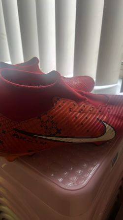 Nike Zoom Soccer Cleats