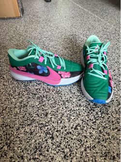 Men’s Nikes