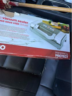 Vacuum sealer