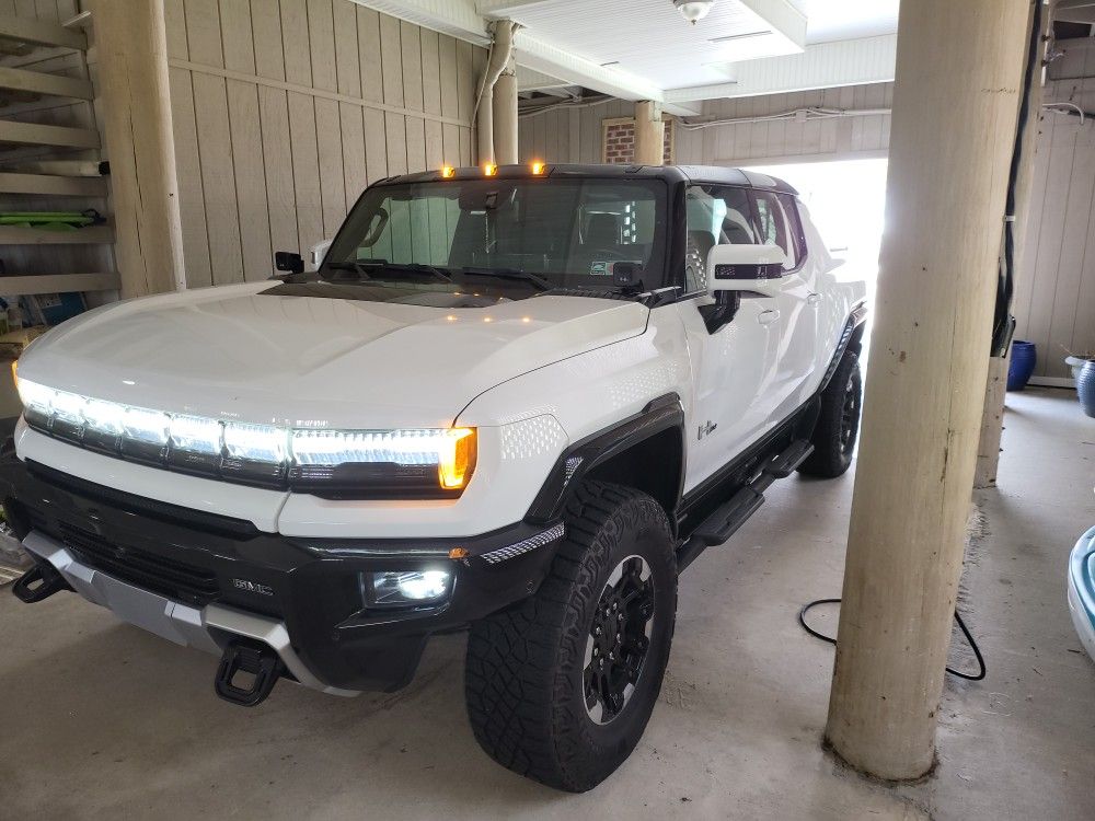 2022 GMC Hummer EV