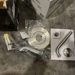 Glacier Bay Dorind Single-Handle 1-Spray Tub and Shower Faucet 1.8 GPM in Brushed Nickel (Valve Included) 