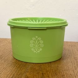 Tupperware Servalier Container Bowl with Lid 1297-13 Green Apple Vintage 2.5 Cup