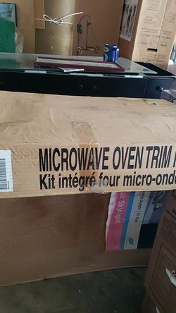 Microwave oven trim kit