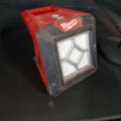 Milwaukee Rechargeable LED Work Lighf