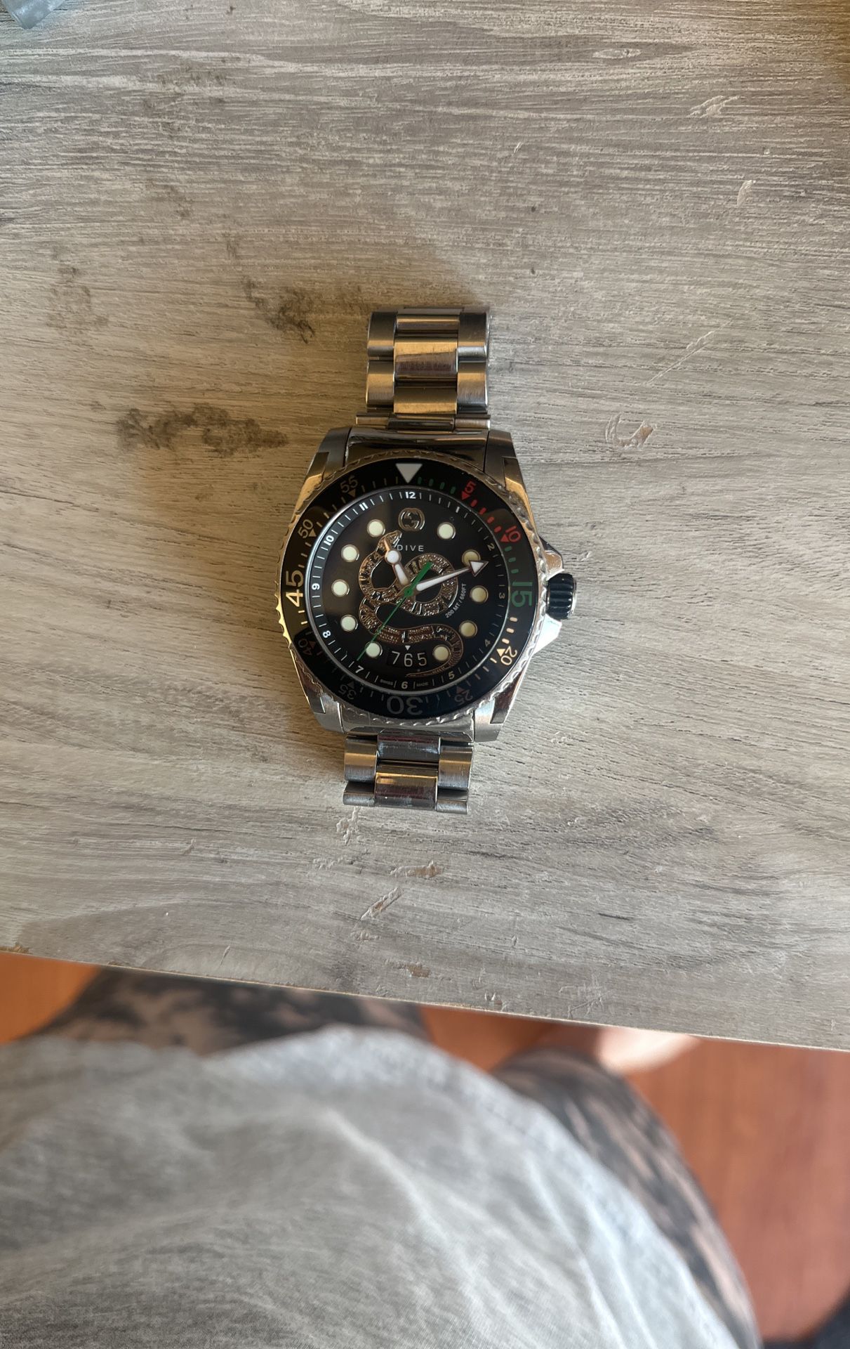 Gucci Dive Watch - men’s (black/snake)