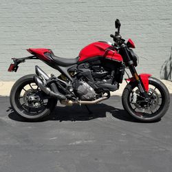 2022 Ducati Monster 797+